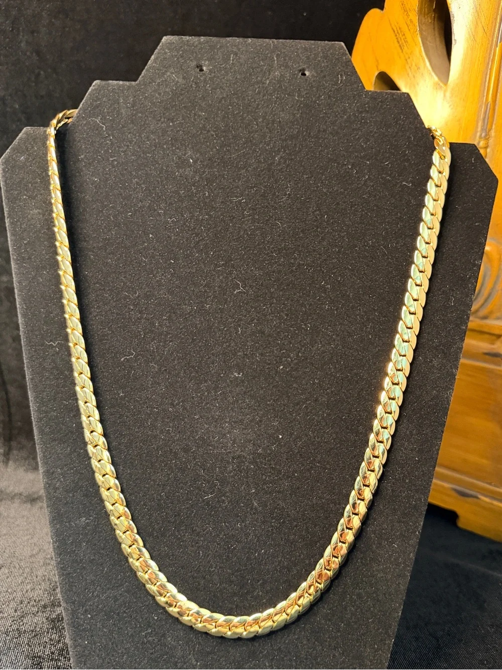 Miami Cuban 14K Stamped Gold Filled 24in 8MM necklace W/ Box Lock BRAND NEW.
